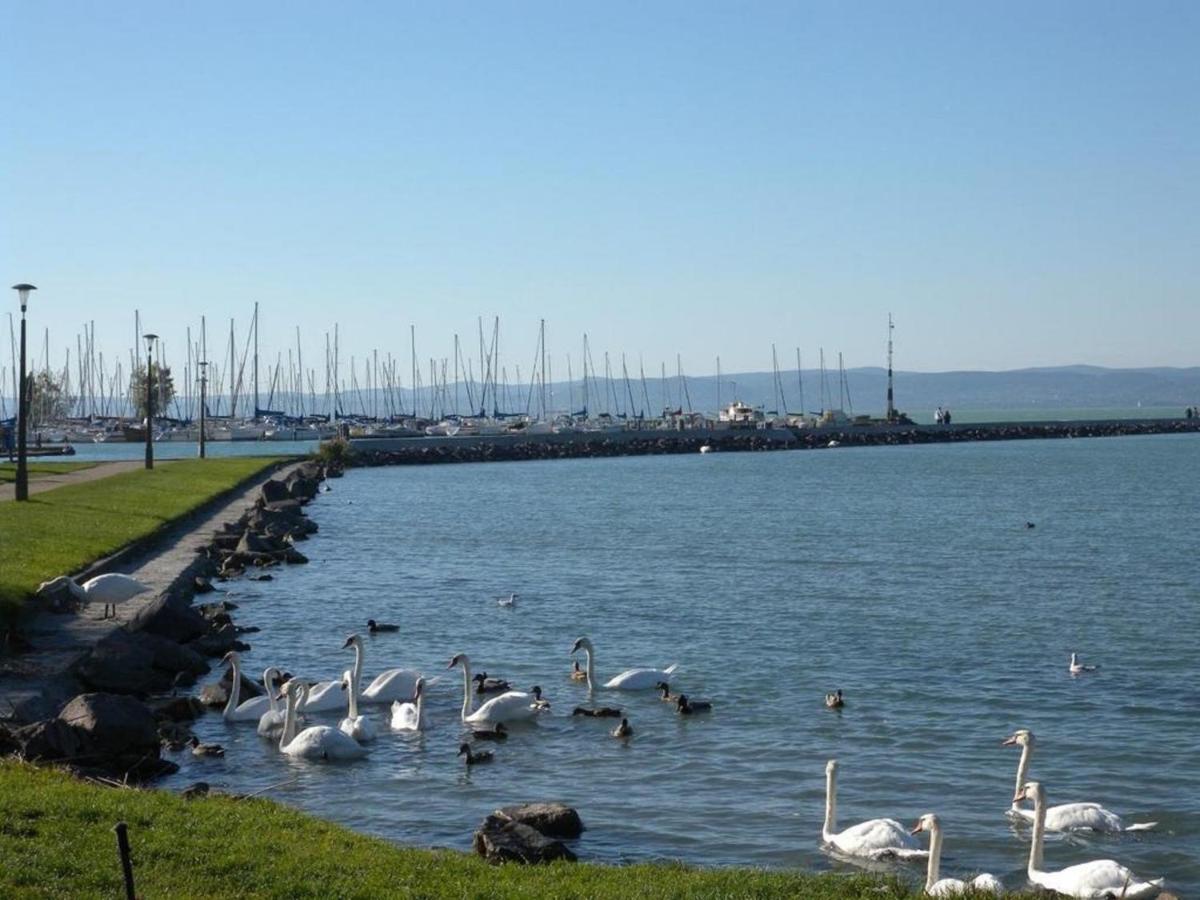 Cristal Apartman Siófok Exterior foto